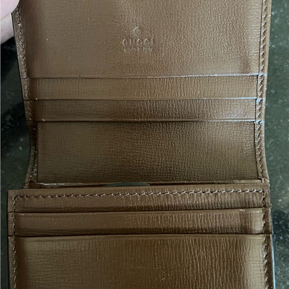 GUCCI GG Supreme Heart Motif Compact Bifold Wallet (Coated Canvas) - Picture 11 of 15